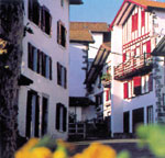 Les maisons labourdines de la rue du trinquet